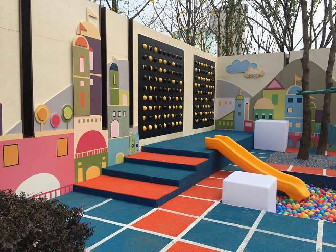 别墅庭院"儿童玩乐空间"设计应该考虑哪些方面因素?
